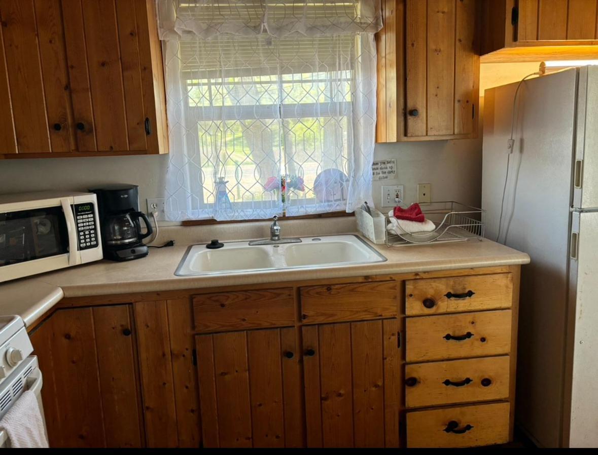 Sequoia River Front Cabins Три-Риверс Экстерьер фото