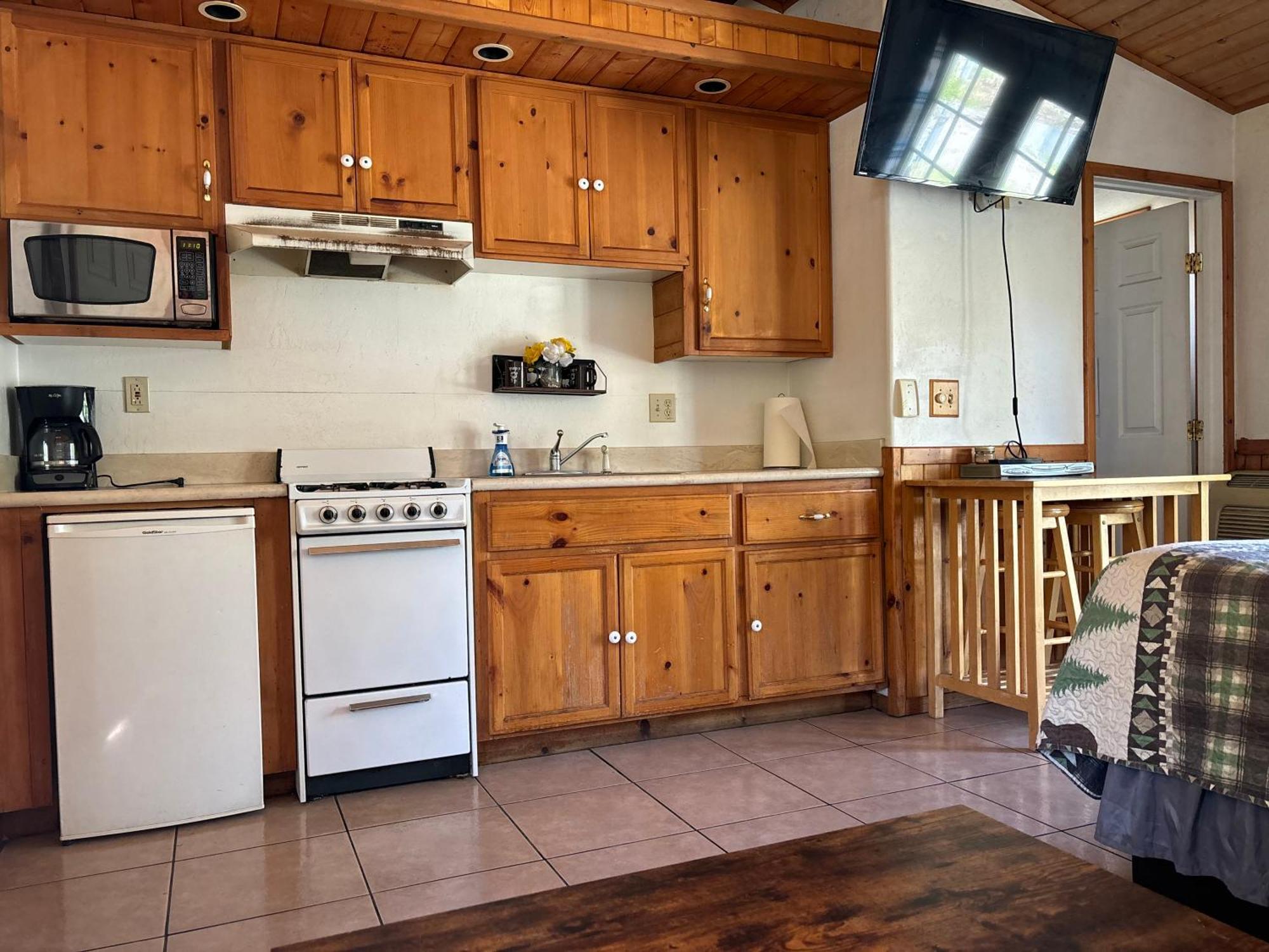 Sequoia River Front Cabins Три-Риверс Экстерьер фото