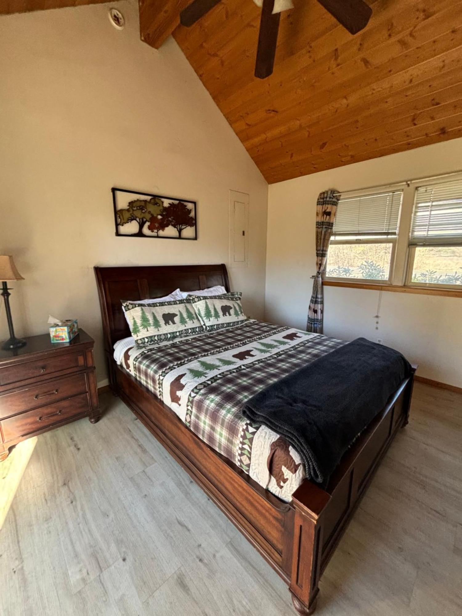 Sequoia River Front Cabins Три-Риверс Экстерьер фото